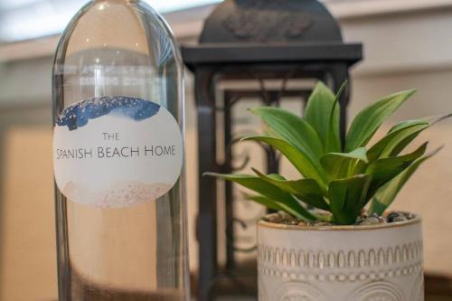 The Spanish Beach Home only 10mins from the beach! in Largo, USA