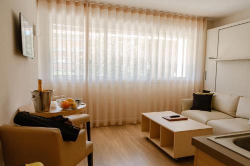 Studio (2 Adults)