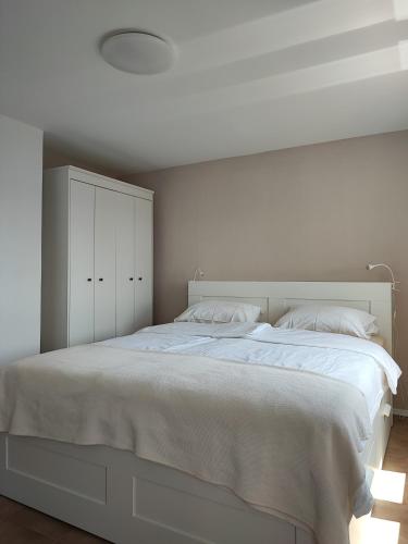 Apartment Gretic - image 10