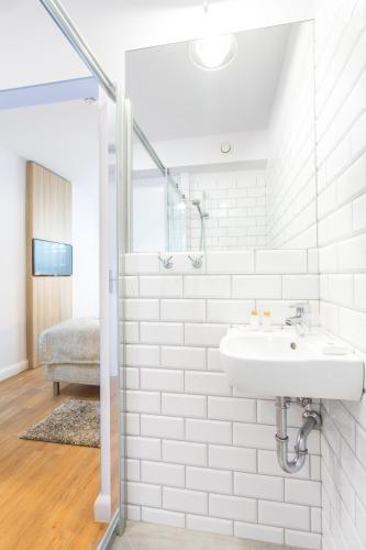 Smart Hotel - image 12