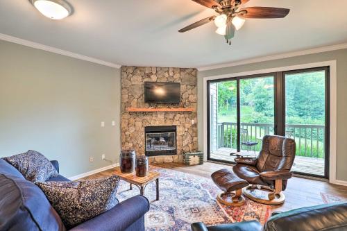 Family-Friendly Mountain Air Condo with Balcony - Apartment - Burnsville