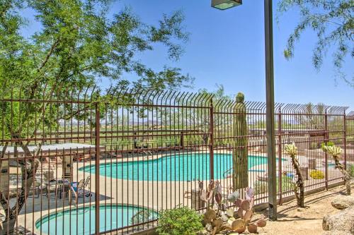 Pool and Hot Tub Access Home in North Phoenix in Tramonto