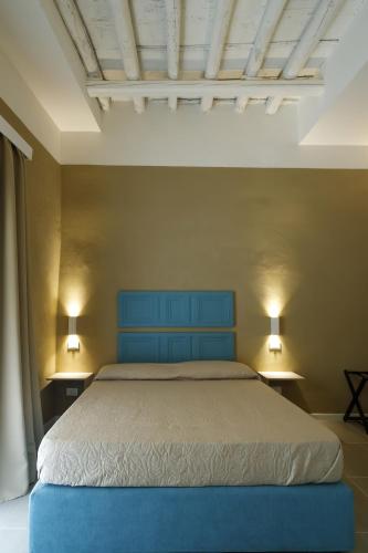 Family Suite with Balcony image 10