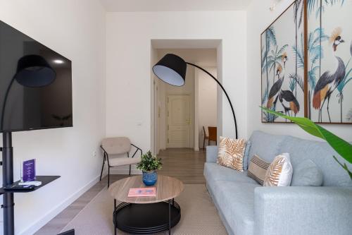 One-Bedroom Apartment B image 8