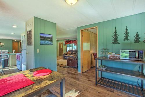 Cozy Chiloquin Retreat Less Than 30 Mi to Crater Lake! in Chiloquin