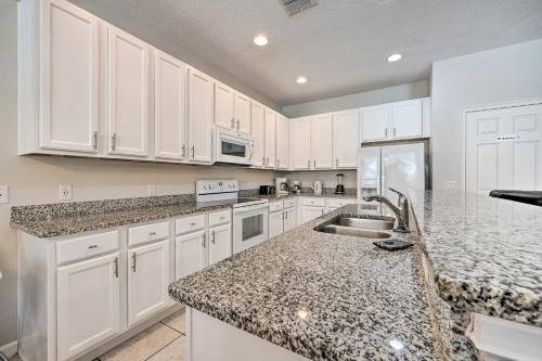 Davenport Resort Home with Perks 12 Mi to Disney in Davenport, USA