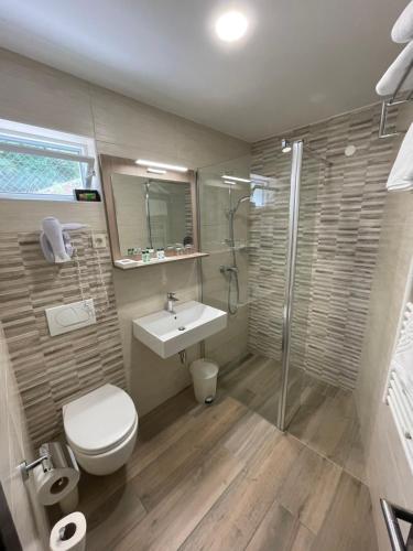 Double or Twin Room with View
