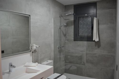 Hotel Gran Sol - image 7