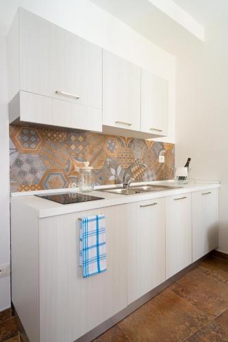 Studio Apartment image 2