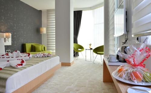 Inci Class Hotel - image 2