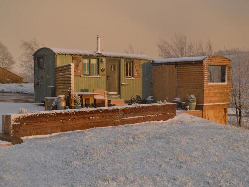 Bracken Hut at Copy House Hideaway