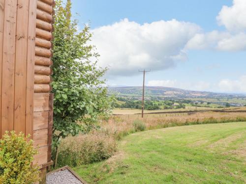 Bracken Hut at Copy House Hideaway