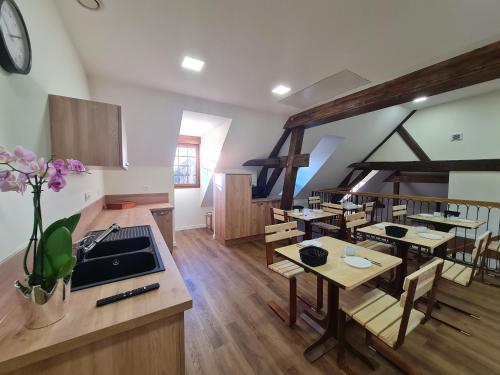 Ēdiens un dzērieni, Le Faubourg - Gîte et chambres d'hôte (Le Faubourg - Gite et chambres d'hote) in Losne