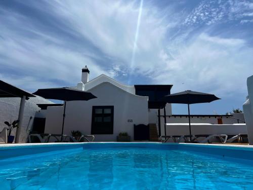 Nazaret Villa with heated pool