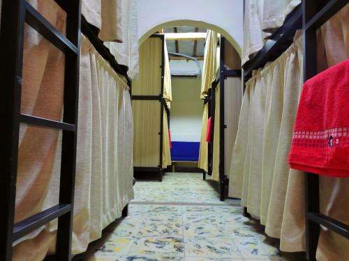 10 bunk beds