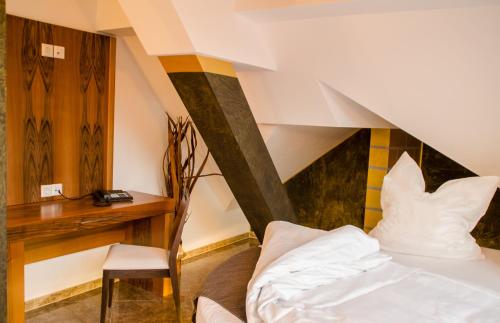 Alpha & Omega Hotel - image 6