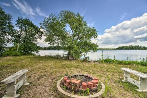 Spacious Frazee Home with Direct Lake Access!