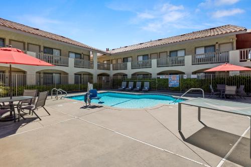 Swimming pool, Good Nite Inn Camarillo  in Camarillo (CA)