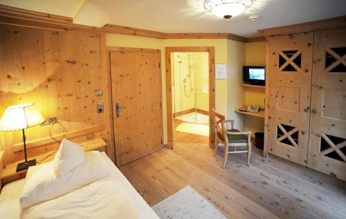 Thermal-Badhotel Kirchler - Hotel - Tux