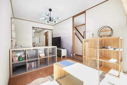 Shinjuku area house with 3BR 2mins to Metro on foot