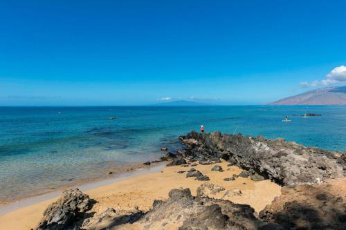 My Waii Beach Cottage by Coldwell Banker Island Vacations - image 11