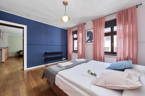 Heart of Wroclaw Uniwersytecka by Noclegi Renters - image 3
