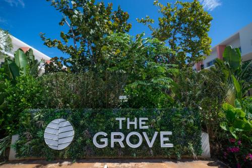 Luxury 1 bed apartment near Seven Mile Beach at The Grove - Villa Flamingo Haven