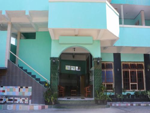 Entrance, OYO 91396 Hotel Laguna in Alor Island