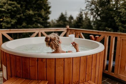 Babiogórska Chata - dom z bali z jacuzzi i sauną - Chalet - Zawoja