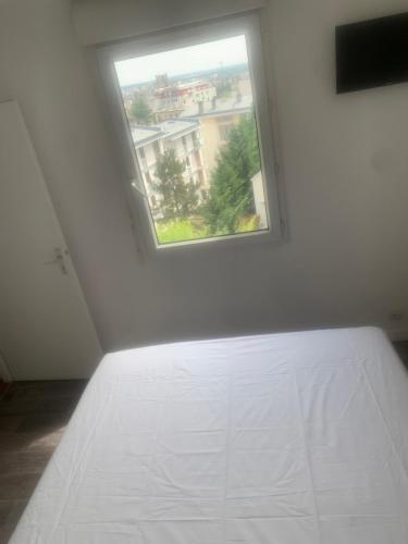 Belle chambre privée dans un appartement à Nogent sur Marne (Belle chambre privee dans un appartement a Nogent sur Marne) in Ноге сюр Марн
