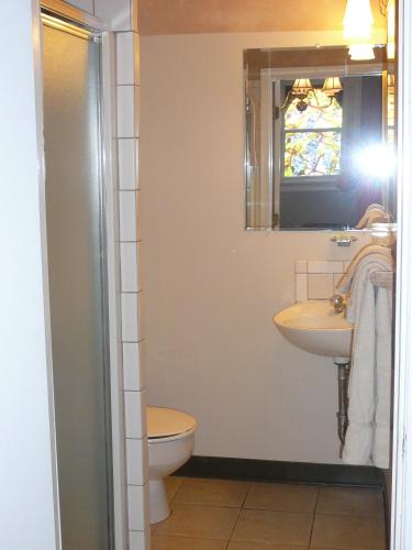 463 Beacon Street Guest House Image 42