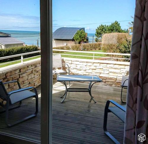 GitedesDalles 3 épis avec terrasse vue mer gîte à louer Les Petites-Dalles