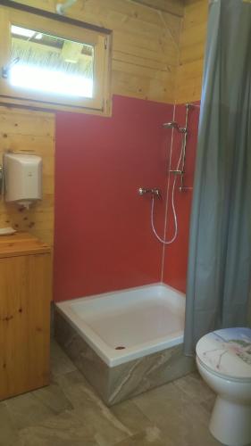 A szálláshely kívülről, Glamping for couples in tent, Camp Eucalyptus Slovenia in Dobova