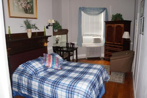 463 Beacon Street Guest House Image 20
