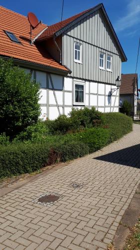 B&B Sondershausen - Feriendomizil Annette`s Scholle - Bed and Breakfast Sondershausen