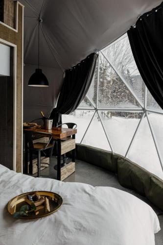 Létesítmények, Les Hébergements de l'Éternel (Les Hebergements de l'Eternel) in Saint-David-de-Falardeau (QC)