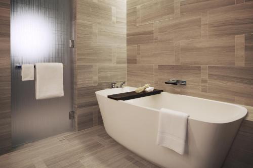 Park Hyatt New York, New York (photo 8)