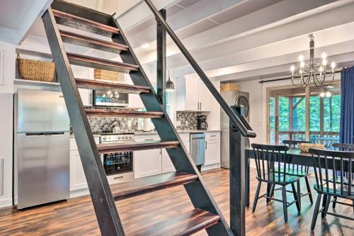 Private Hot Tub & Fire Pit: Family Broadway Cabin in New Market (VA)