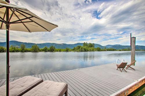 Waterfront Cabin with 2 Boat Docks and Mtn Views! in St Maries (ID)