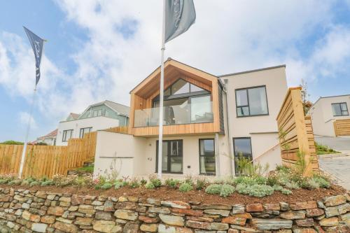 外部景觀, Porth Beach in 紐基海濱