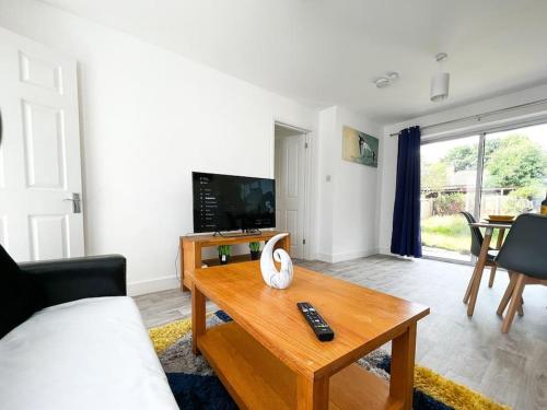 Közös társalgó / TV, Starview Apartment - Hawthorne in Greenstead