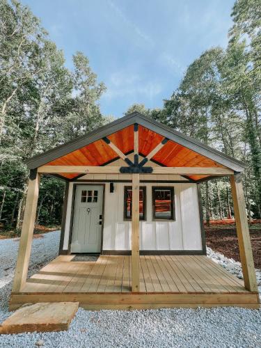 Cabin #9 One Bedroom W Kitchenette