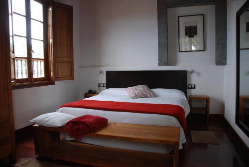 Hotel Rural El Mondalón