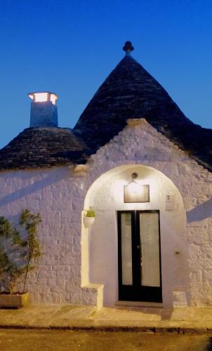 Miratrulli Apartment & Trullo dell'Aia