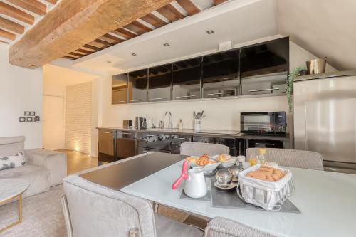 Large and Modern 1Brd Flat at Lovely Saint Germain, Parigi (foto 10)