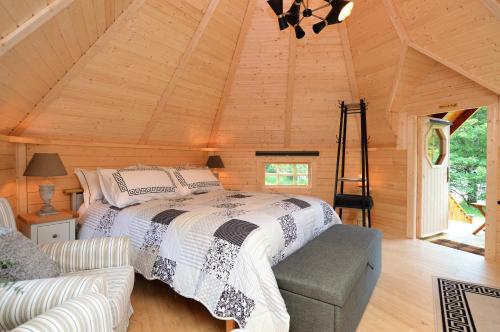 Seal Point Cabin - Luxury Glamping in Керндоу