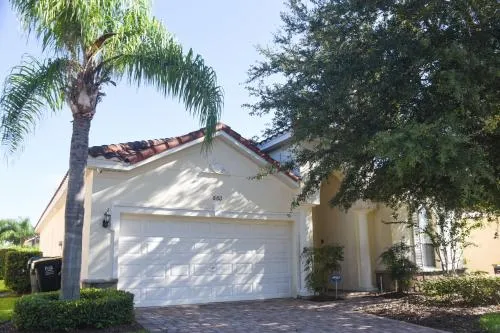 Tuscan Hills 4 Bedroom Pool Home w Game Room photo 2