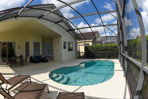 Four-Bedroom House image 10