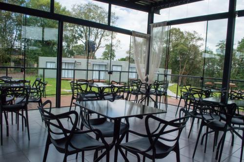 Pub/Lounge, Pousada Container e Spa Mina Beer in Ametista Do Sul