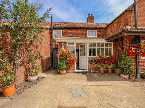 Holly Cottage - Boughton